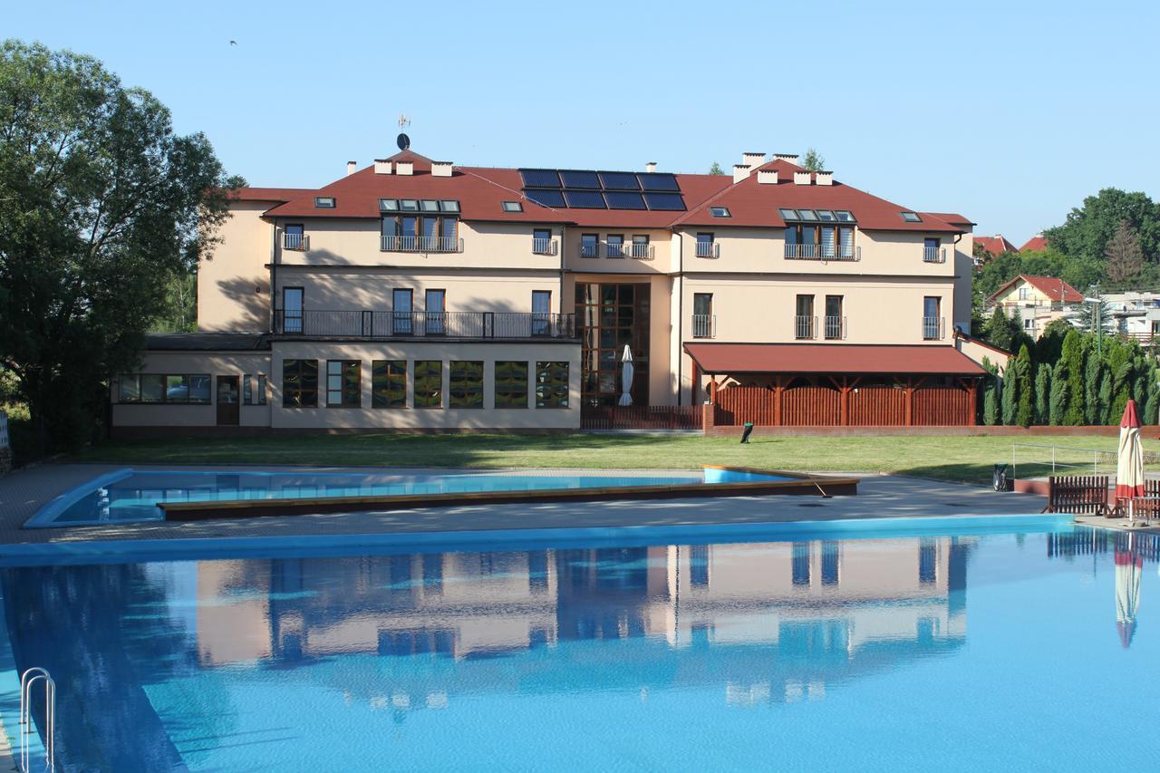 פרודניק Hotel Oaza מראה חיצוני תמונה