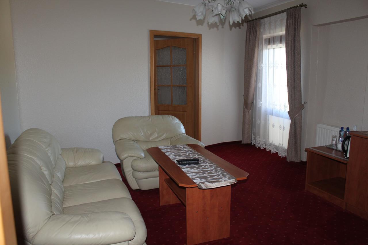 פרודניק Hotel Oaza מראה חיצוני תמונה