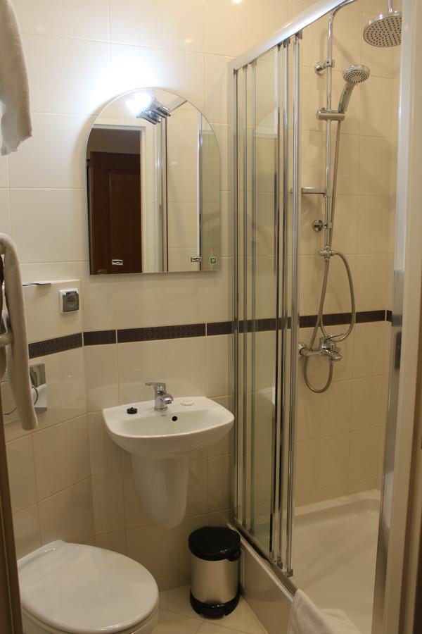 פרודניק Hotel Oaza מראה חיצוני תמונה