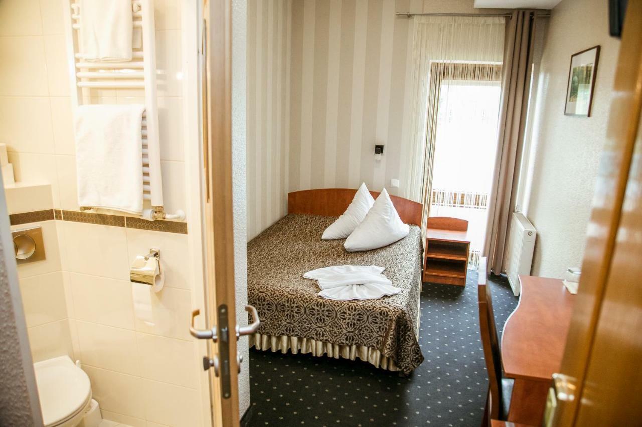פרודניק Hotel Oaza מראה חיצוני תמונה