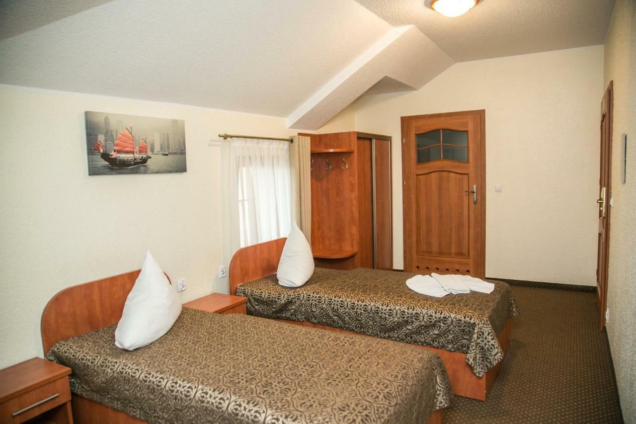 פרודניק Hotel Oaza מראה חיצוני תמונה